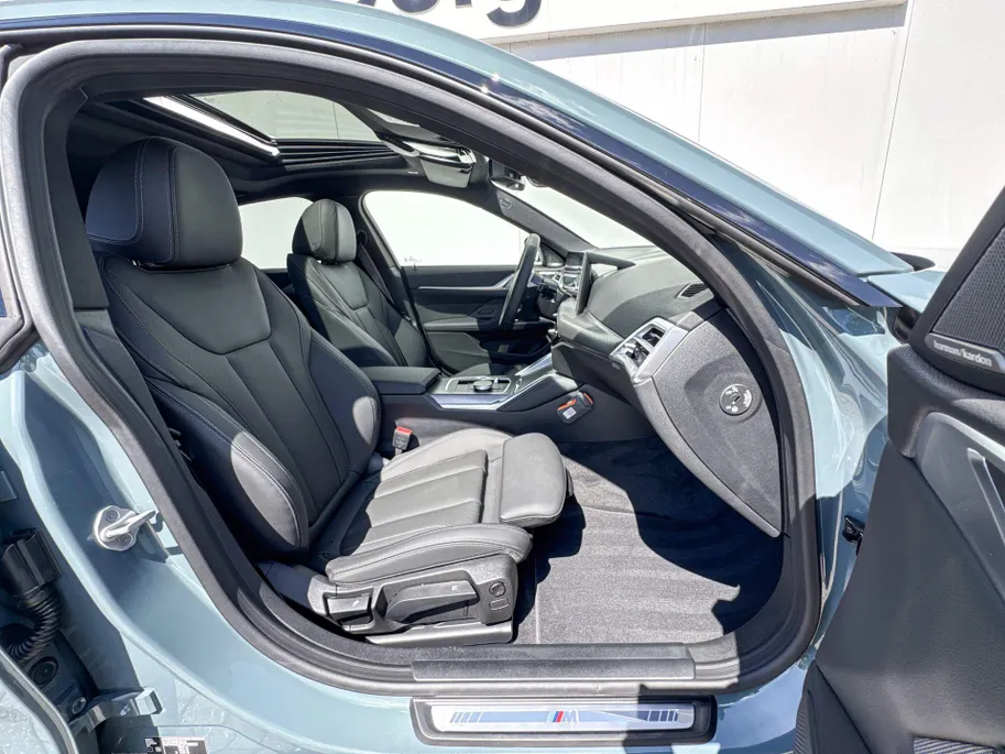 BMW i4 eDrive40