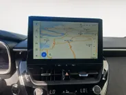 Toyota Corolla Touring Sports Hybrid 140 Dynamic | Carplay | Parkeer Camera | Navigatie | Stoelverwarming | Parkeer sensoren |