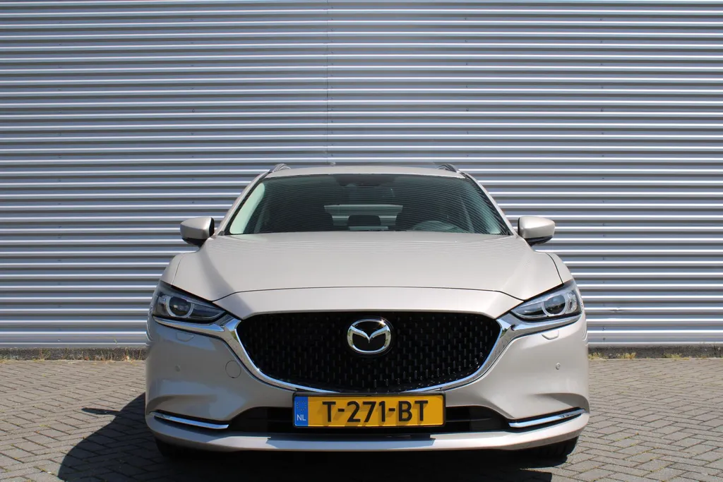 Mazda 6 Sportbreak 2.0 SkyActiv-G 6AT 165PK Centre-Line | BTW Auto | Navi | 17' LM | 360° Camera | Cruise | Head-up display | Automaat |