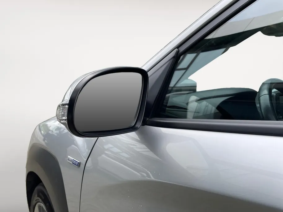 Hyundai Kona EV Comfort 64 kWh | Warmtepomp | 100% SOH | Adaptive cruise control | Apple Carplay & Android Auto | Achteruitrijcamera | Parkeersensoren achter | Keyless entry | DAB radio |