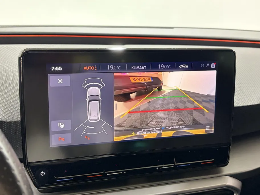 SEAT Leon Sportstourer 150PK 1.5 TSI FR Business Intense | Navigatie | Cruise Control Adaptief | Climate Control | Apple Carplay/Android Auto | Camera | Parkeersensoren | Lichtmetalen Velgen | Licht & Regen Sensor |