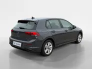 Volkswagen Golf 1.0 eTSI Life Business | CARPLAY | STOELVERWARMING | PARKEERSENSOREN | LICHTMETALEN VELGEN |