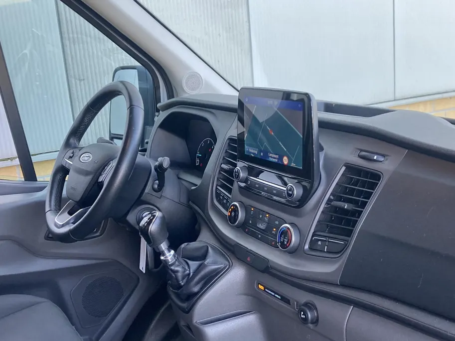 Ford Transit 350 2.0 TDCI 130 pk L3H2 Trend Navigatie - Apple Carplay/ Android Auto - Achteruitrijcamera - laadruimtebescherming