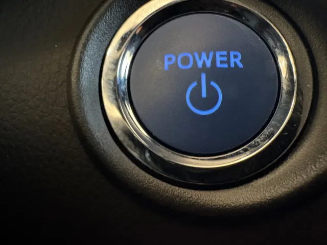Toyota C-HR 1.8 Hybrid Dynamic | blindspot | Stuur en Stoelverwarming | PDC