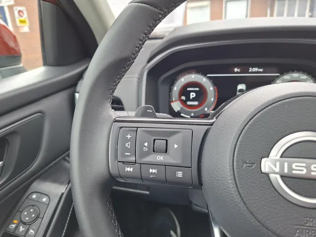 Nissan QASHQAI 1.3 MHEV Xtronic N-Connecta NAVI | PANO DAK | NL-auto | rijklaarprijs !!