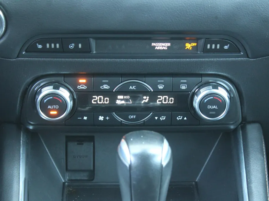 Mazda CX-5 2.0 SkyActiv-G 165 Skylease Luxury | Trekhaak | 360 Camera | Leer | Stuur-/stoelverwarming | HUD | Bose | Elek. stoelverstelling | 19' LM | All seasons |