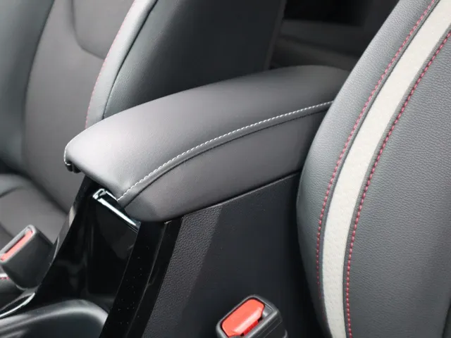 Toyota Corolla Touring Sports Hybrid 140 GR Sport | Blindspot | Parkeersensoren