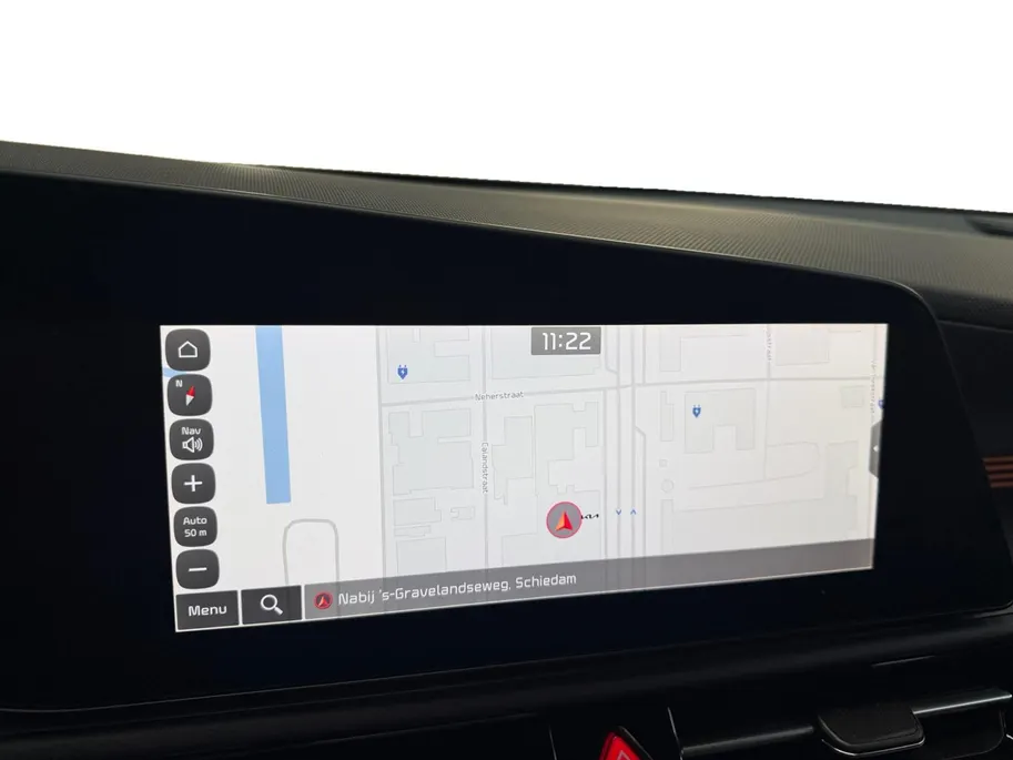 Kia Niro EV ExecutiveLine 64.8 kWh SOH 100% | STOELVERWARMING & VERKOELING | OPEN DAK | FULL OPTIONS | DEALER ONDERHOUDEN | FABRIEKSGARANTIE TM 2034