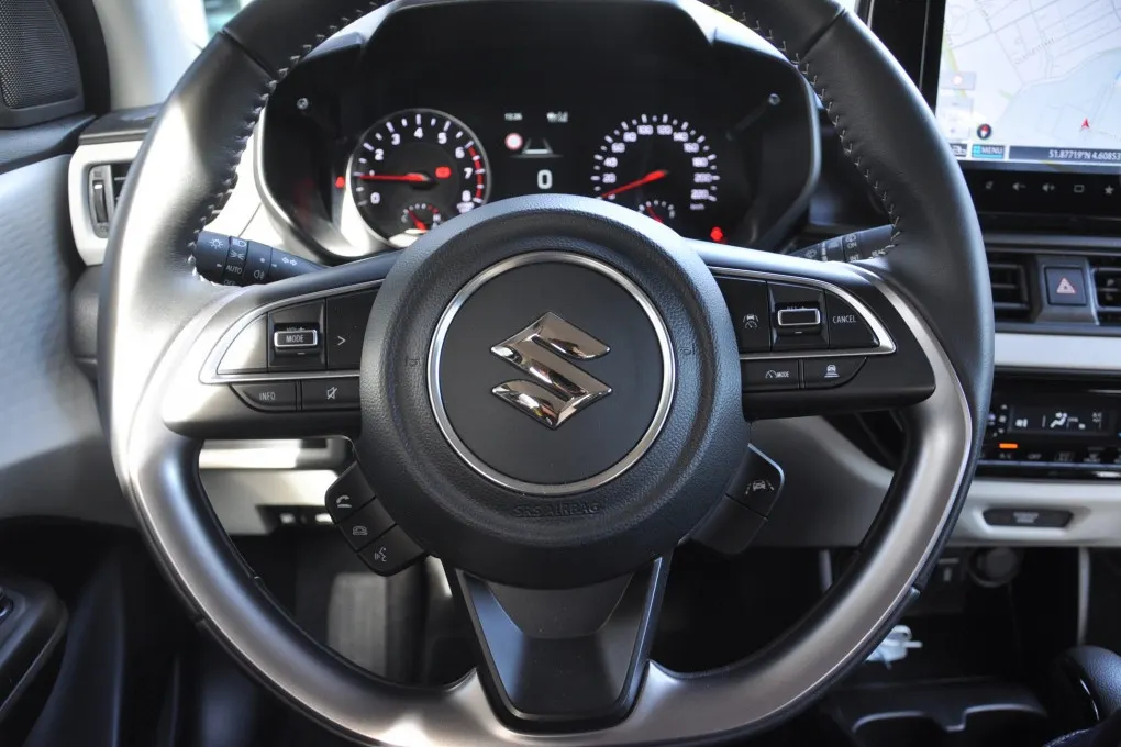 Suzuki Swift 1.2 Select SmartHyb. Camera PDC
