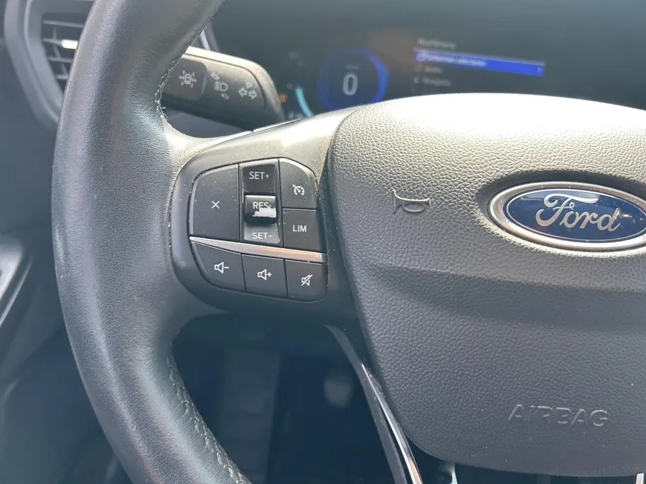 Ford Kuga 1.5 EcoBoost Titanium |trekhaak elektrisch uitklapbaar| 1800 KG TREKGEWICHT| WINTERPACK| 12 MAANDEN BOVAG GARANTIE/
