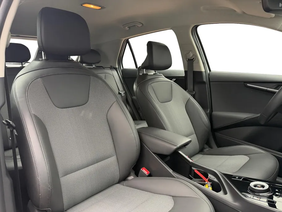 Kia Niro 1.6 GDi Hybrid DynamicLine | Zeer nette auto | 1e Eigenaar | Fabrieksgarantie | Trekhaak | Apple CarPlay & Android Auto | Navigatie |