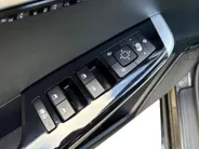 Kia EV6 Plus AWD 77.4 kWh | 100% SOH | Camera | Adaptieve Cruise Control | Elektrische achterklep | Stoelverwarming + ventilatie | Apple Carplay/Android Auto | Lichtmetalen Velgen |