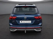 Volkswagen Tiguan 1.4TSIeHybrid 180kW/245PK Elegance · Panoramadak · Trekhaak · Camera + Parkeersensoren · Apple/Android Car Play ·