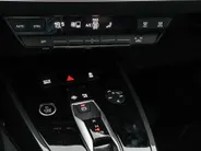 Audi Q4 Sportback e-tron 40 S edition 204 PK 77 kWh · SOH 96,3% · Panoramadak · Camera · Apple/Android Car Play · Navigatie · Head-Up Display ·