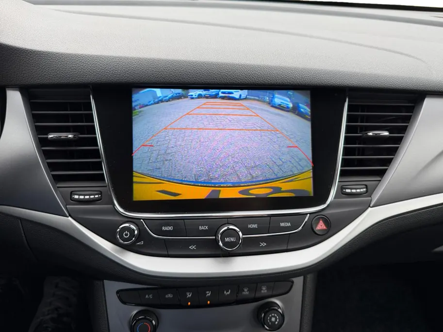 Opel Astra 1.0 Online Edition | NL auto | Cruise control | Navigatie | Parkeersensoren voor en achter | Achteruitrijcamera | 16' lichtmetalen velgen | Airco |  Bovag garantie |