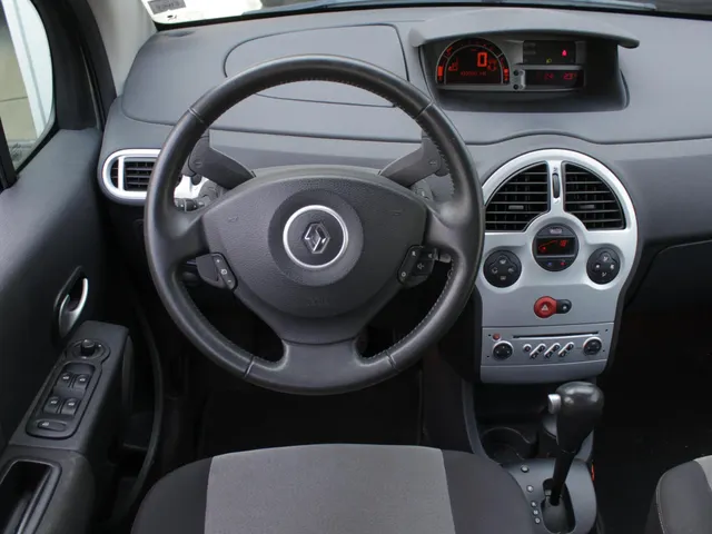 Renault Grand Modus 1.6-16V Dynamique Automaat | Clima | Trekhaak | All Season