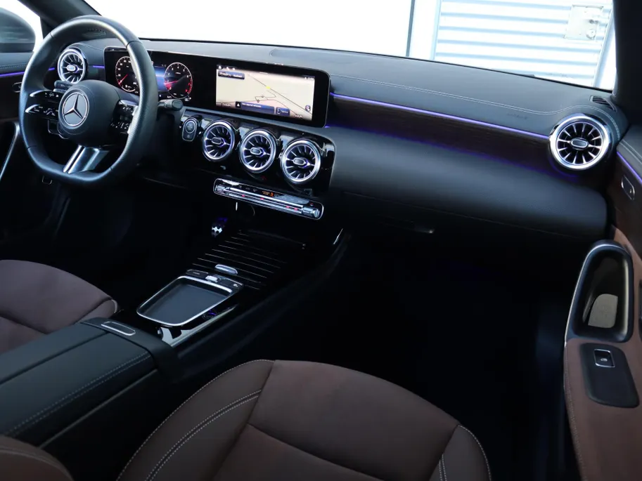 Mercedes-Benz CLA Shooting Brake 180 Star Edition AMG Line