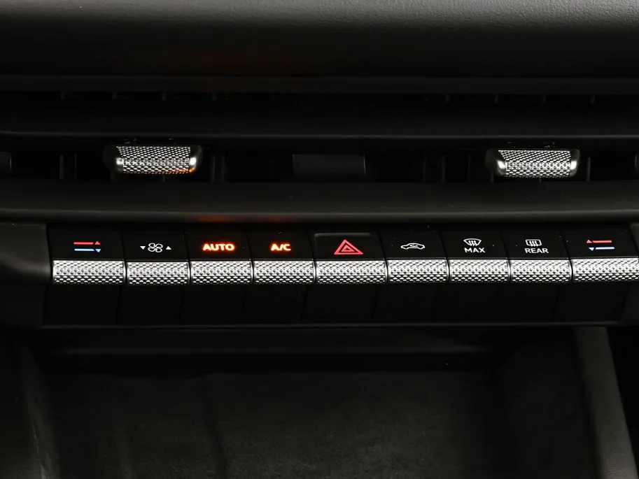 Volkswagen ID.3 (1) GP2 Style 61 kWh accu 190 PK elektr. aandrijving · Achteruitrijcamera · Draadloze telefoonlader · Zijruiten achter en achterruit getint ·