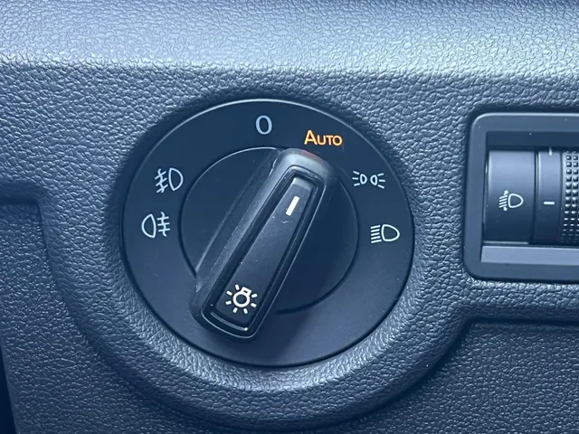 Volkswagen T-Cross 1.0 TSI Life AUTOMAAT | APPLE CARPLAY / ANDROID AUTO | 17 INCH | ADAPTIVE CRUISE CONTROL | ALL SEASON BANDEN | 7 DSG | NED. AUTO |