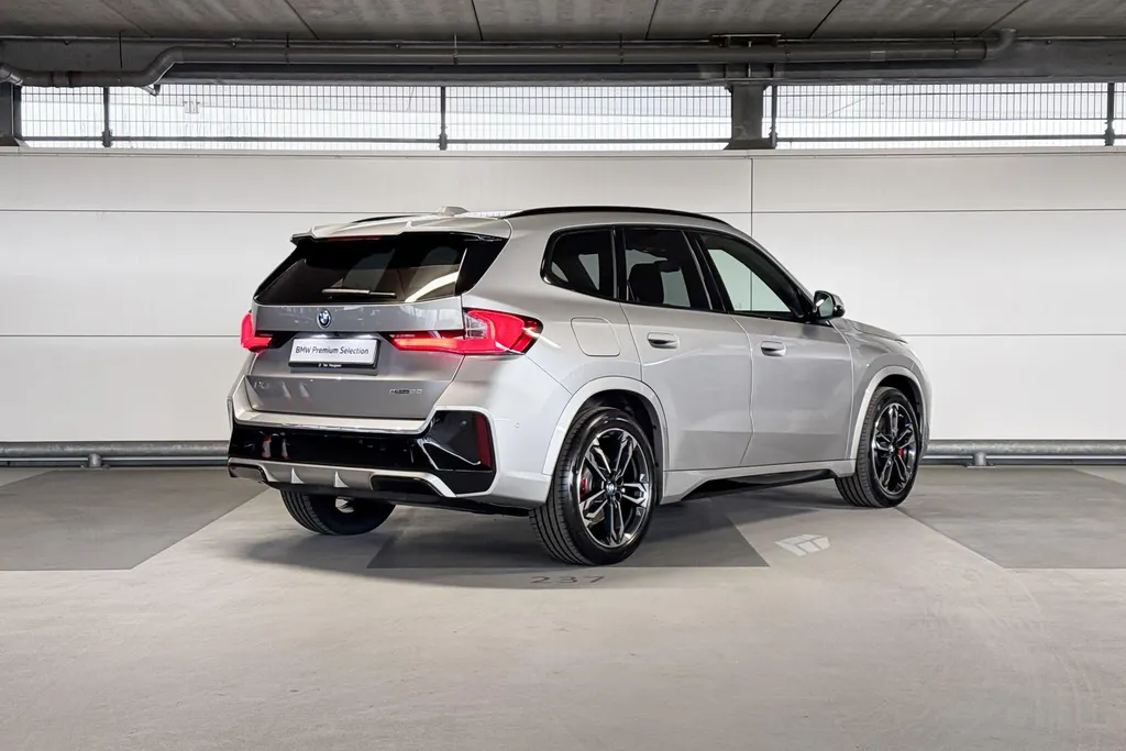 BMW iX1 eDrive20 67 kWh M Sport Edition