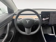 Tesla Model 3 Standard RWD Plus 60 kWh 87,8% SoH | 448Km Actieradius | Goed onderhouden! | Panoramadak | Elektr. Stoelen | Autopilot | 12 maanden garantie! |