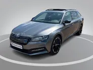 Škoda Superb 1.4TSI 160KW/218PK Sportline DSG · Panoramadak · Trekhaak · Camera + Parkeersensoren · Stoelverwarming  voor & achter ·