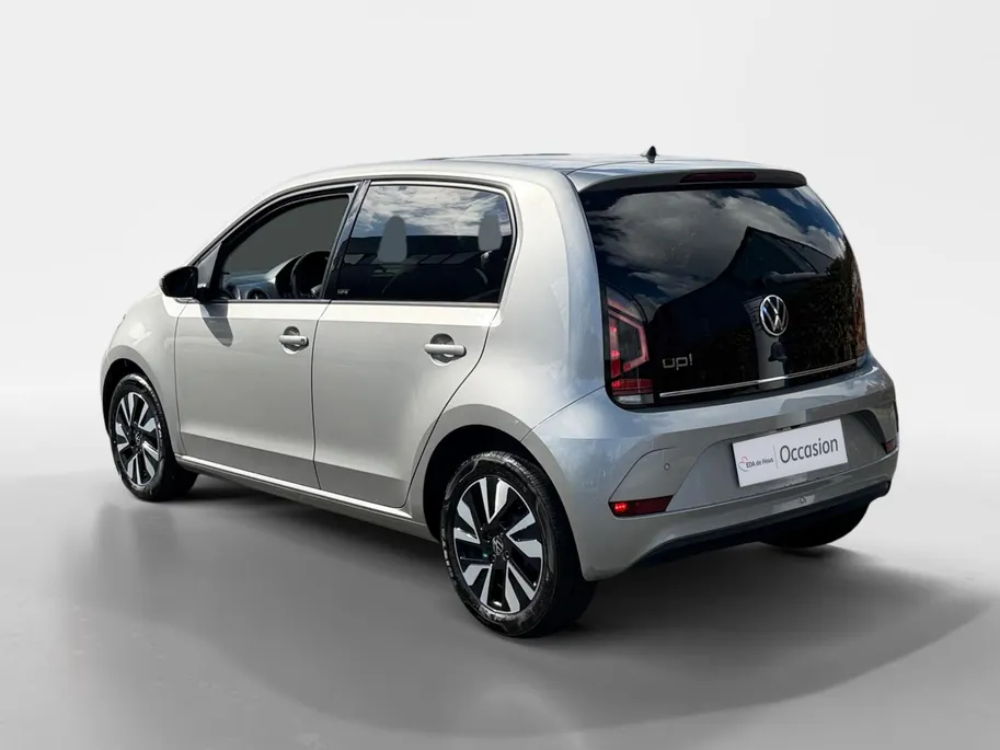 Volkswagen up! 1.0 | Camera | Parkeersensoren | Climate Control | Cruise Control | DAB | Stuurbediening | Bluetooth | Goed Onderhouden