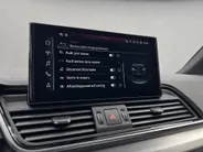Audi Q5 50 TFSIe 299PK S-tronic S Line · Panoramadak · Camera ·  Luchtvering · Apple/Android Car Play · Keyless · 20'' Inch · Garantie t/m 28-05-2028 of 80000km. · EXTRA INRUILKORTING ·