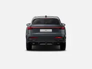 Audi Q5 Sportback 2.0 TFSI e-hybrid quattro S edition Competition 367 PK · Glazen panoramadak · Tech pro · B&O premium 3D