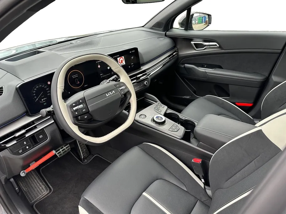 Kia Sportage 1.6 T-GDi Plug-in Hybrid GT-PlusLine | Afneembare Trekhaak | Demo | Direct leverbaar | 360 Camera | Schuif-/kanteldak | Stoel-/stuurverwarming | Apple Carplay | Android Auto