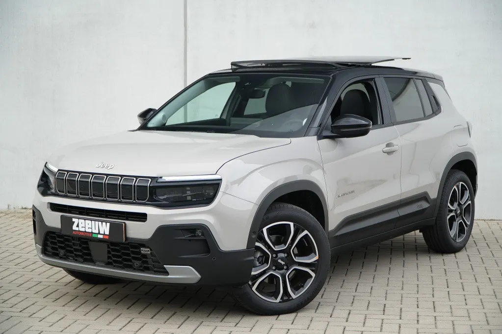 Jeep Avenger Summit 54kWh | Pano | Infotainment | Winter | Camera | 18'