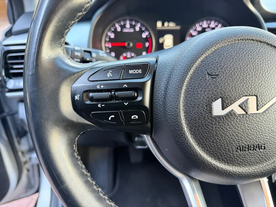 Kia Stonic 1.0 T-GDi MHEV DynamicLine | Volledig dealer onderhouden | Trekhaak | Navigatie | Apple CarPlay & Android Auto |