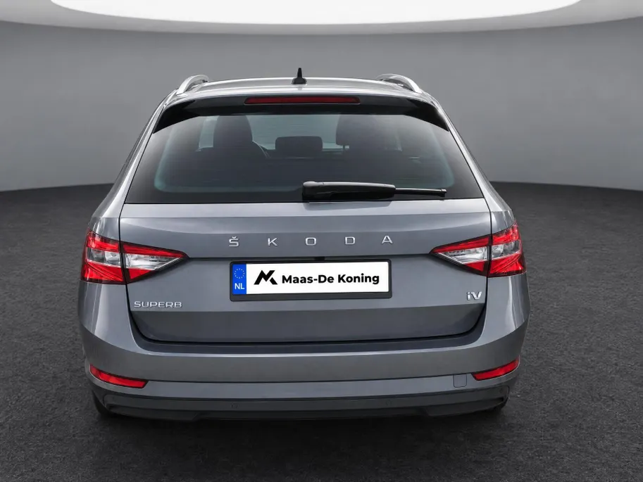 Škoda Superb Combi 1.4 TSI iV 218pk DSG Business Edition Plus · Camera · Inklap. Trekhaak · Stoelverwarming · Keyless · ACC · Apple/Android Car Play · Garantie t/m 17-06-2028 of 100.000km