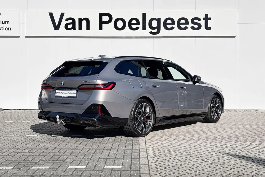 BMW i5 Touring eDrive40 84 kWh