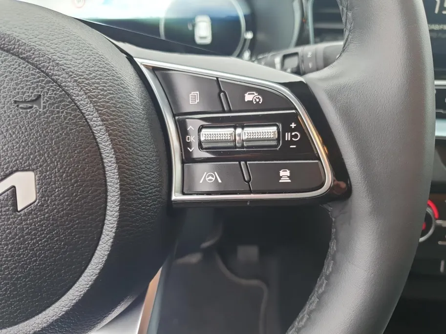 Kia Ceed Sportswagon 1.0T MHEV Design Edition | Stoel en stuurverwarming | Dodehoek detectie |  Navigate | Camera | Parkeersensoren voor en achter | Elektrische achterklep | JBL sound |