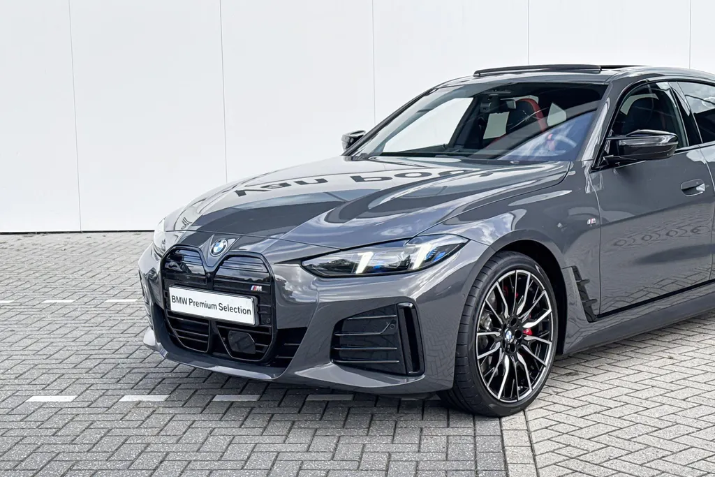 BMW i4 M60