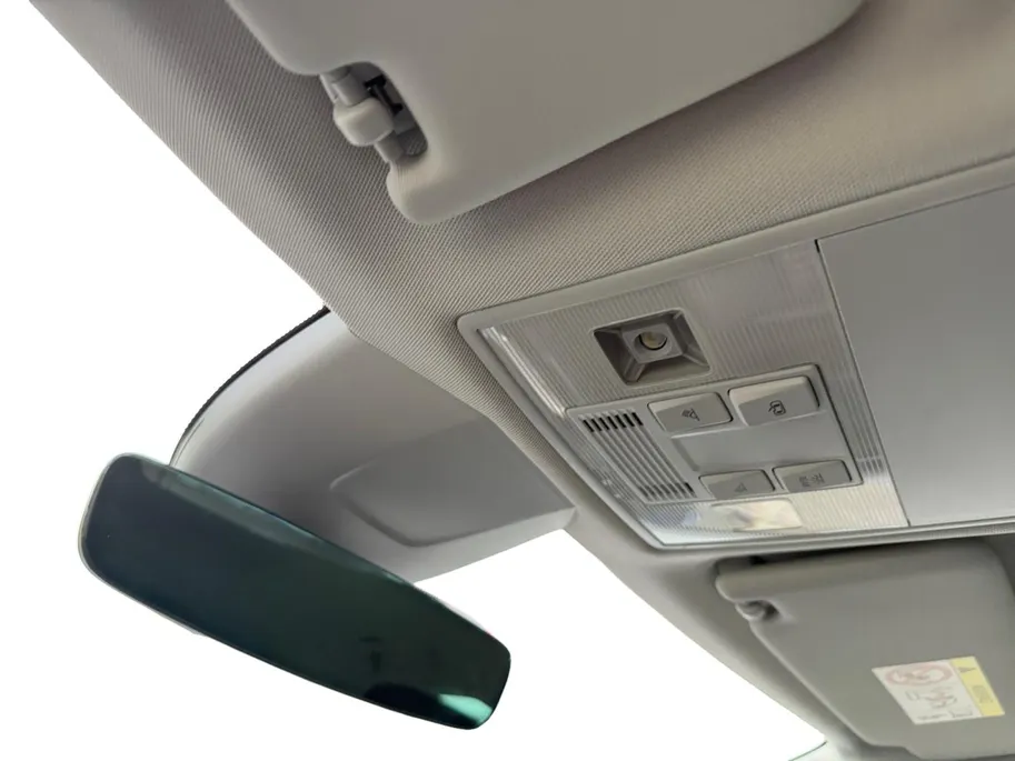 Škoda Superb Combi 1.4 TSI iV Laurin & Klement | Geheugenfunctie berijdersstoel | Climate | Achteruitrijcamera | Parkeersensoren | Navigatie |