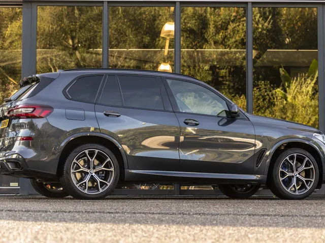 BMW X5 xDrive45e High Executive | M-pakket | Panoramadak | HUD