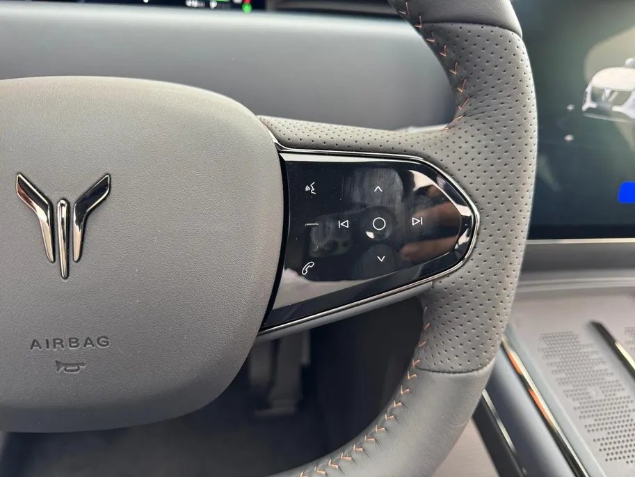 Voyah Courage Performance Edition 80 kWh | Nieuw model | Zeer compleet | 435 pk |
