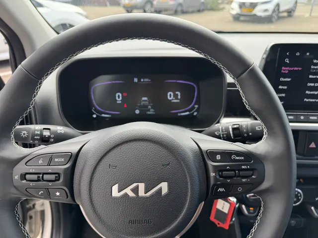 Kia Picanto automaat 1.0 DPI DynamicLine stoelverwarming