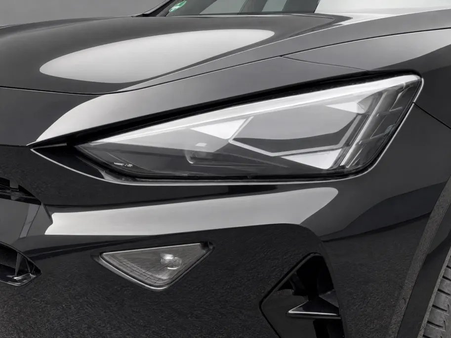 CUPRA Formentor 1.5 TSI e-Hybrid VZ 272pk DSG Performance · 360 Camera · Panoramadak · Wegklapbare Trekhaak · Elek. Voorstoel · 19'' Inch · Garantie t/m 16-03-2031 of 150.000km