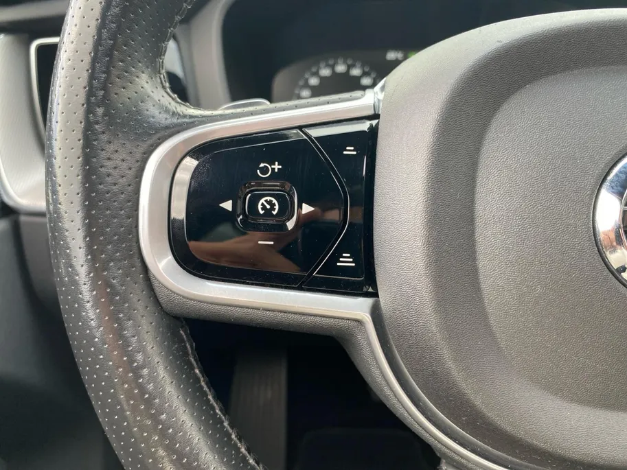 Volvo XC60 2.0 T8 Twin Engine AWD Inscription Automaat | 11-2017 | Panodak | Leder | Bower Wilkins | Stoelventilatie | etc.