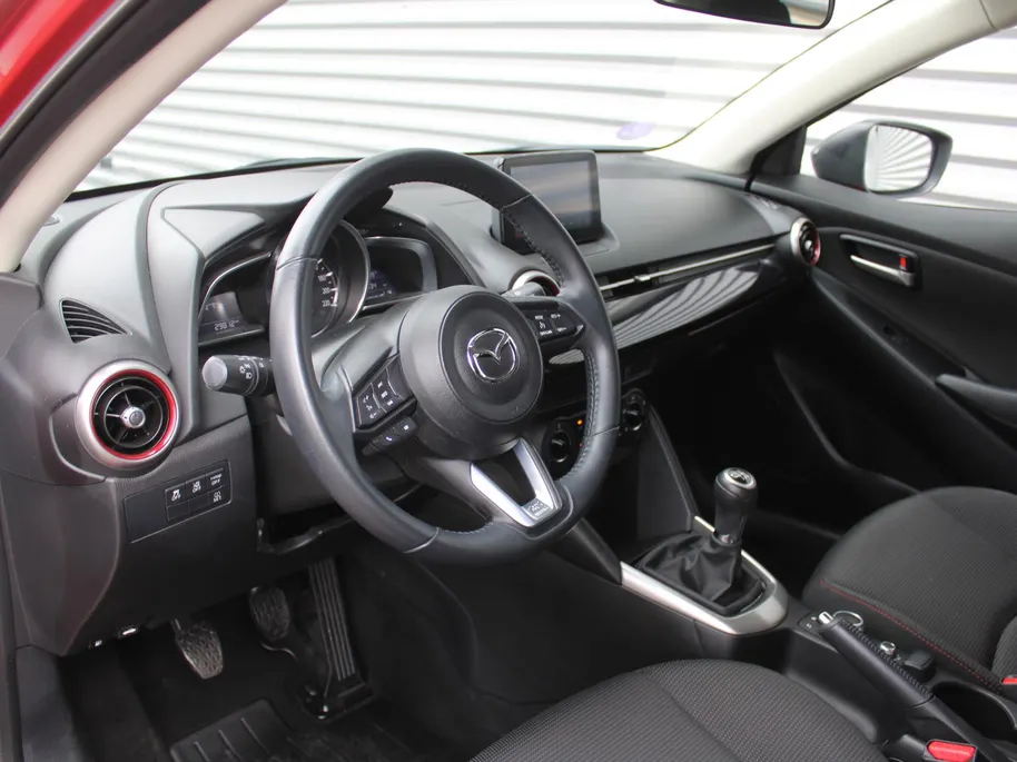 Mazda 2 1.5 Skyactiv-G Sportive | Camera | Apple Carplay/Android Auto | LED | Cruise | 16' LM | Airco | Dealeronderhouden | Weing km! |