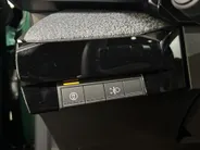 Renault Clio 160PK Full Hybrid Techno Automaat | Lichtmetalen Velgen Hoogglans Zwart | Adaptive Cruise Control | Google Built-in | Camera | Apple CarPlay/Android Auto | Full LED | Armsteun | Licht & Regen Sensor |