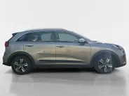 Kia Niro 1.6 GDi Hybrid DynamicLine | Navigatie | Climate control | Cruise control | Trekhaak | Parkeer sensoren | Parkeer camera