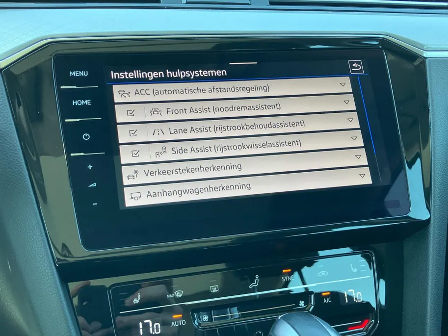 Volkswagen Passat Variant 1.4TSIeHybrid 160kW/218PK GTE Business · Panoramadak · Navigatie · Camera + Parkeersensoren · Apple/Android Car Play
