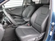 Kia Niro 1.6 GDi Hybrid DynamicPlusLine | Trekhaak | Stuur-/stoelverwarming | Schuifdak | Camera | Cruise adapt. | Clima | HUD | LED | 16" LM |