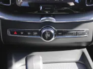 Volvo XC60 2.0 T6 Plug-in hybrid AWD Essential Edition Bright | Leer | Schuifdak | Elek. stoelverstelling | 19' LM | Dodehoek detectie | LED | Zeer nette auto |