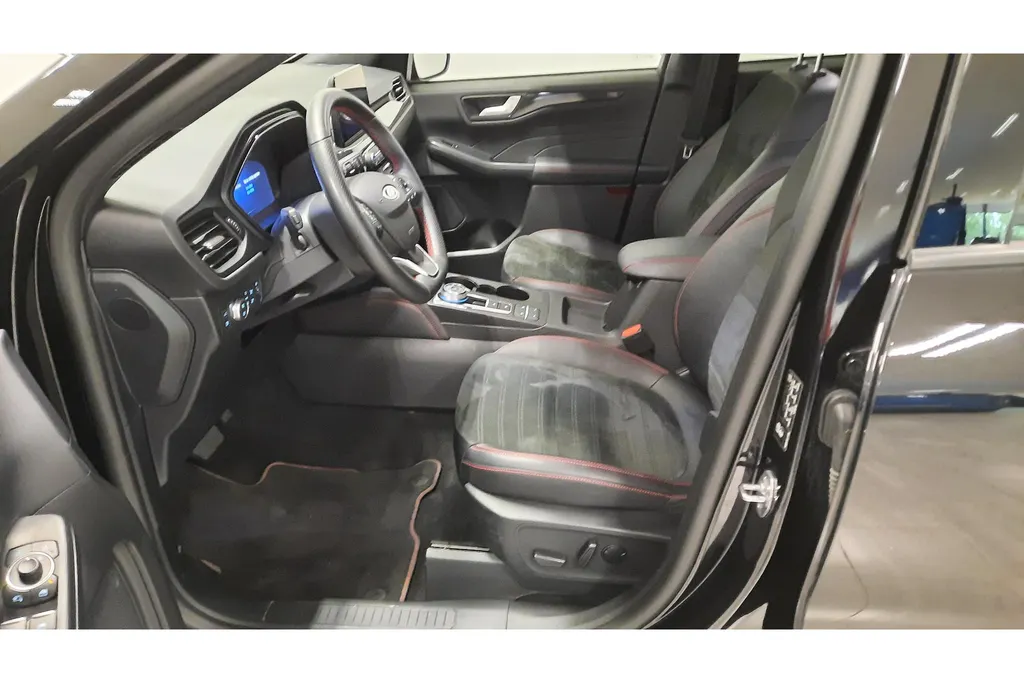 Ford Kuga 2.5 PHEV 225PK ST-Line X | Winter Pack | Driver Assistance Pack | Adap. Cruise |