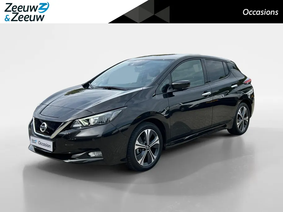 Nissan Leaf N-Connecta 40 kWh | SOH 99% | Stoel- stuurverwarming | 360 camera | Navi | Climate control